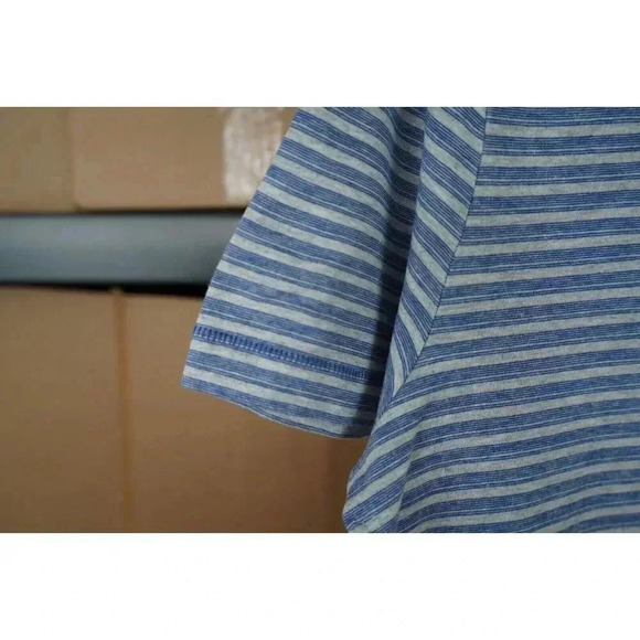 Vintage T-Shirt Men's Medium 90s Stripes Blue Perry Ellis V-Neck #555 - Picture 5 of 6